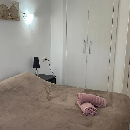 Comfortable Costa Zeus *