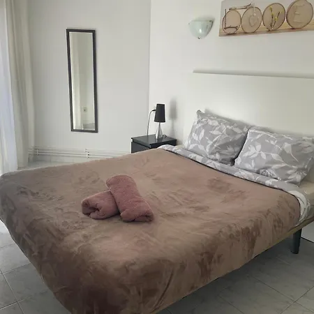 דירה Comfortable Costa Zeus *